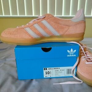 Adidas Gazelle size 10.5